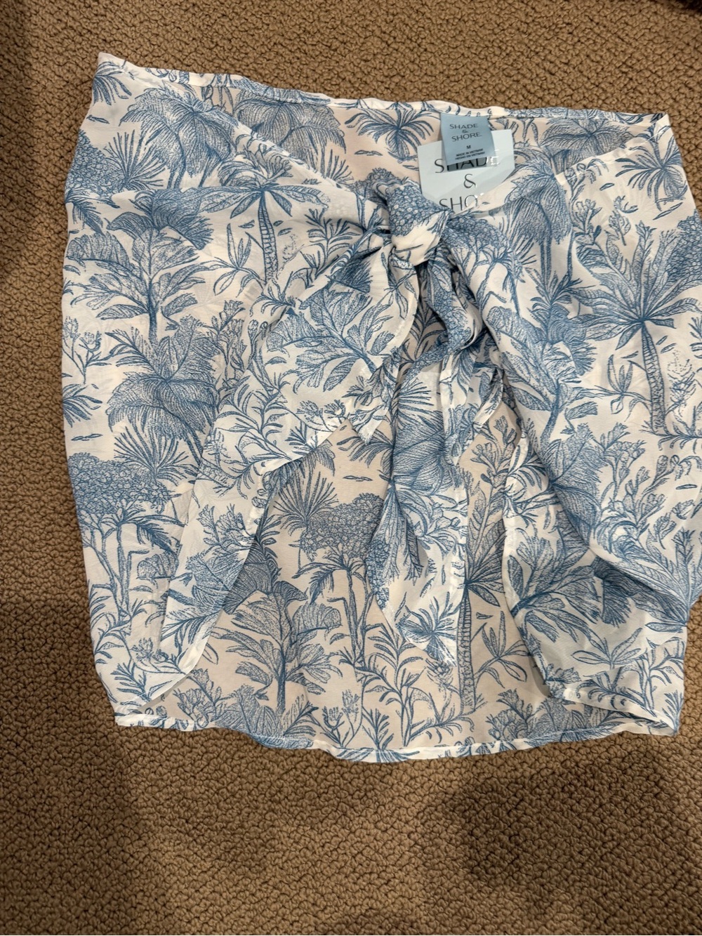 Shade & Shore White and Blue Toile Tie-Front Mini Skirt